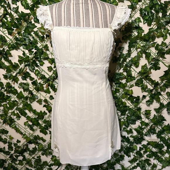 Dolls kill delias mini white - Picture 1 of 2